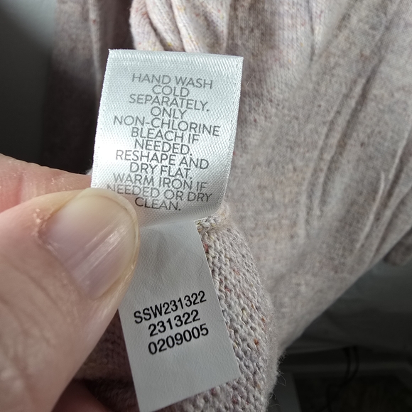 Cozy Pink Hooded Sweater - Picture 11 of 11